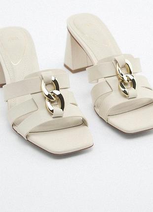 Шлепанцы zara