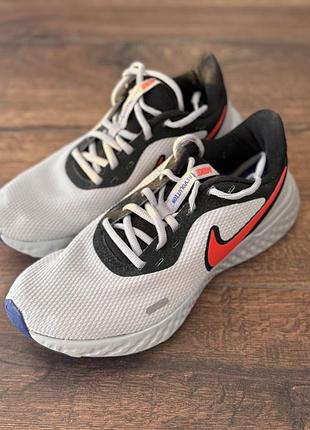 Легкі кросівки adidas, 40 розмір, на стопу ~ 26 см