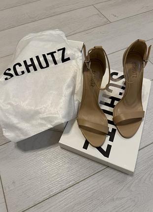 Босоніжки schutz