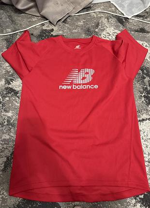 Футболка чоловіча new balance