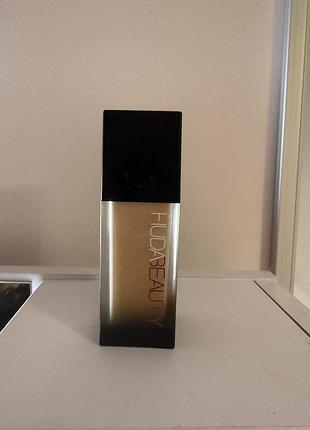 Huda beauty #fauxfilter luminous matte foundation світла сяюча матова тональна основа з повним покриттям оригинал тон 100b milkshake