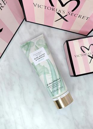 Ароматный лосьон для тела natural beauty body care «aloe water &amp; hibiscus». victoria’s secret. оригинал 🇺🇸