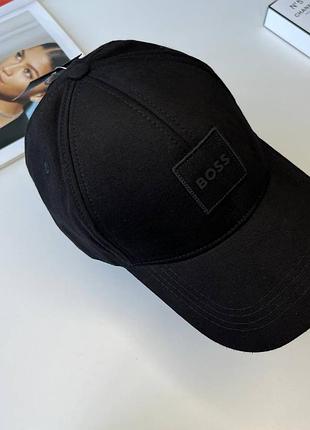 Boss кепка