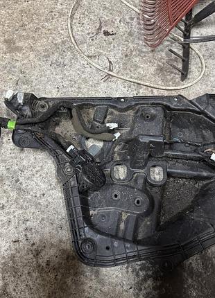 Моторчик стеклоподъёмника задний правый mazda 6 gh 2008-2012 год d6515858
