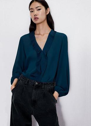 Красивая блуза zara ruffled blouse with pleats - xs-s
