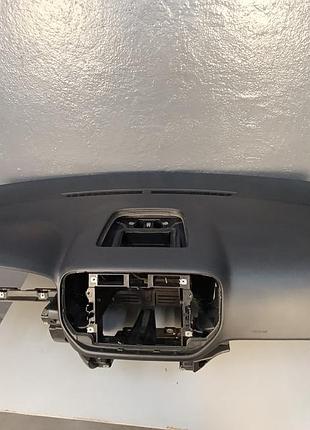 Volkswagen golf v plus торпеда (панель салону) 5m1858296