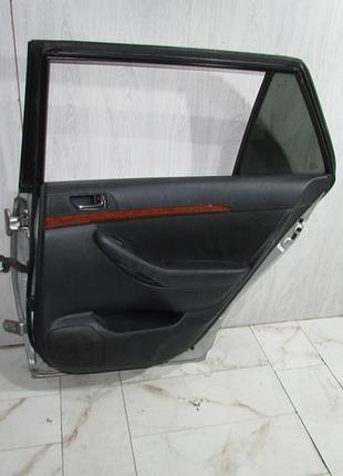 Карта обшивка задня права toyota avensis t25 2003-2008