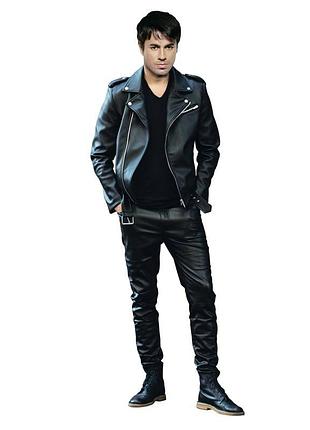 Пластиковая ростовая фигура ростовая фигура энрике иглесиас (enrique iglesias) 1800 мм