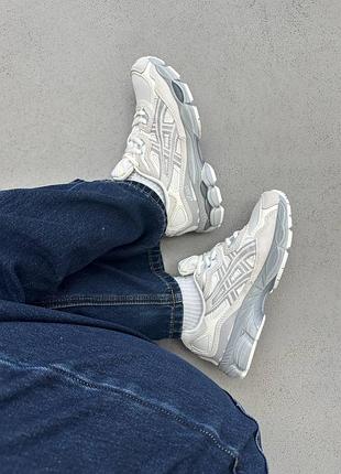 Жіночі кросівки asics gel-nyc grey асікс сірого кольору