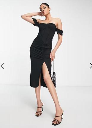Платье с открытыми спущенными плечами от asos 16р