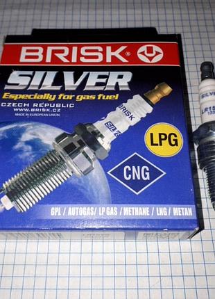 Свечи зажигания brisk silver под газ комплект 4шт lr15ys.4k ваз 2101 2102 2103 2104 2105 2106 2107 2108 2109 2121 м-412