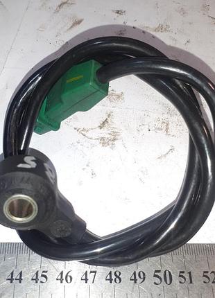Датчик детонации 054905377h 1.8 20v adr фольксваген пассат volkswagen passat b5