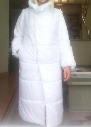 Белая куртка-пальто (одеяло).4 фото