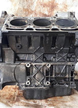 Блок низ двигателя в сборе 3.0 v6 рено лагуна 2 renault laguna ii