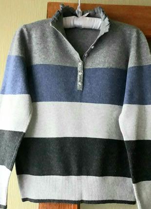 Тёплый свитер