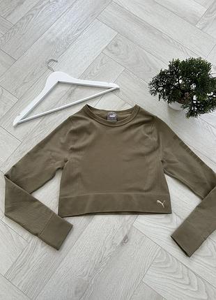 Спортивний топ фірми puma