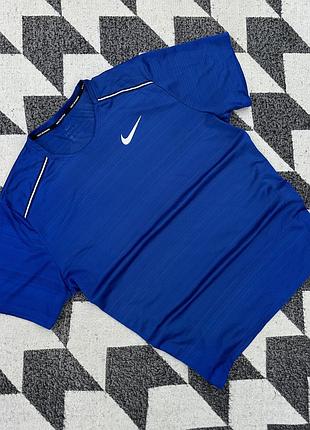 Нова футболка nike dri-fit xl