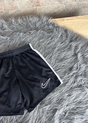 Шортики nike 2
