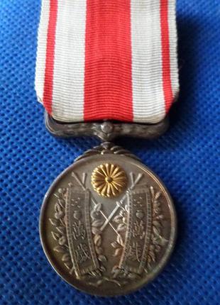Медаль на інтронізацію імператора тайсе(есіхіто) 1915 рік срібло,накладка золото орігінал №467