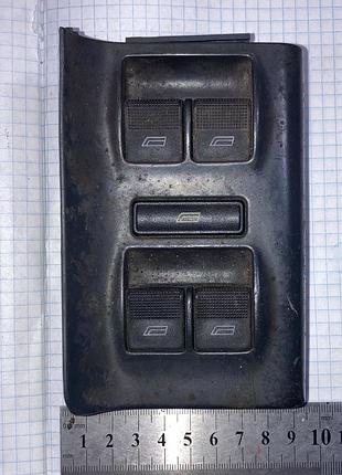 Кнопки склопідйомників передніх лівих дверей ауді audi а4 b5