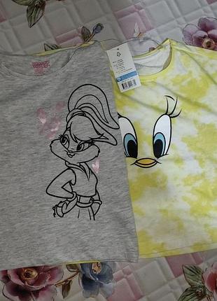 Набор футболок на девушек looney tunes