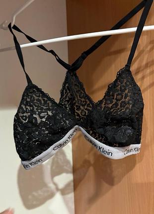 Бюстгальтер calvin klein