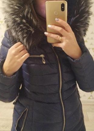 Синий зимний теплый пуховик пальто мех чернобурка9 фото