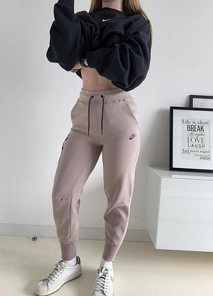 Спортивні штани на високій талії nike tech fleece з нових колекцій
