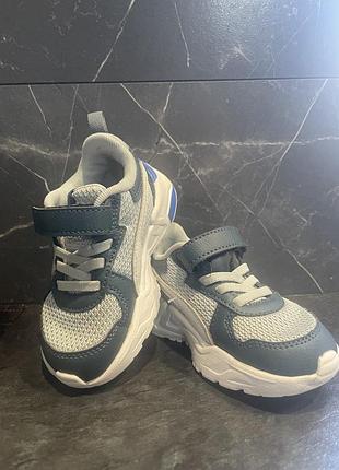 Крассовки детские puma стелька 14,5 -15 см  дополнительное фото или видео вышлю