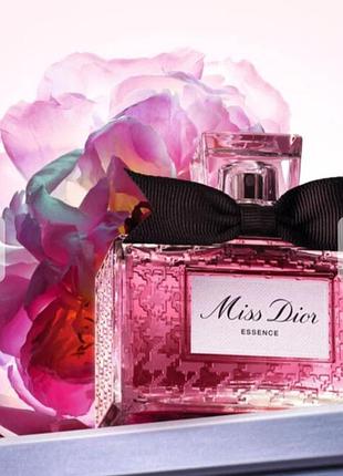 Розпив аромата miss dior essence.
