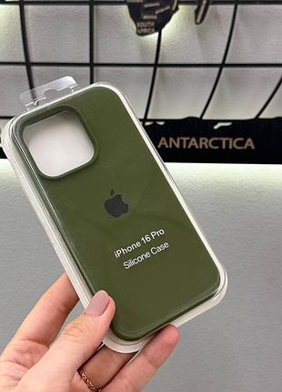 Silicone case чехол с микрофиброй для iphone 16 pro, чехол-бампер для айфон 16 про (зеленый)