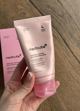Нічна маска-плівка з полінуклеотидами та кофеїном medicube pdrn pink caffeine night wrapping mask