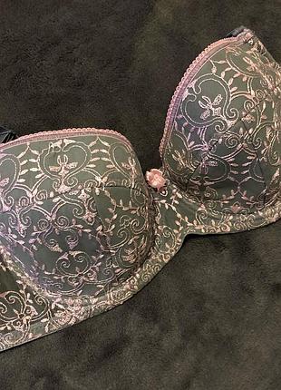 Ліфчик білоруської фірми ланни