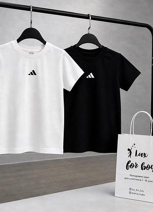 Футболка adidas