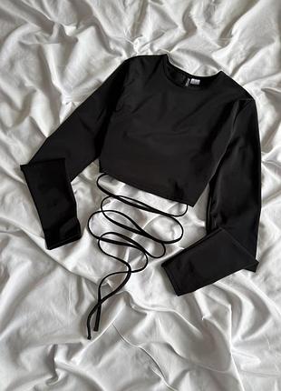 Вкорочений чорний жіночий лонгслів із зав’язками на талії h&m s