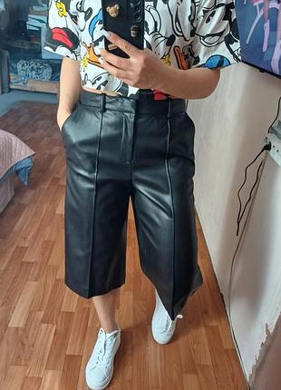 Брюки zara оригинал р.м,l оригинал