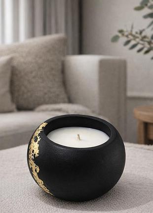 Ароматическая соевая свеча black gold lemon vanilla 180 мл - премиум черный кашпо, лимон-ваниль