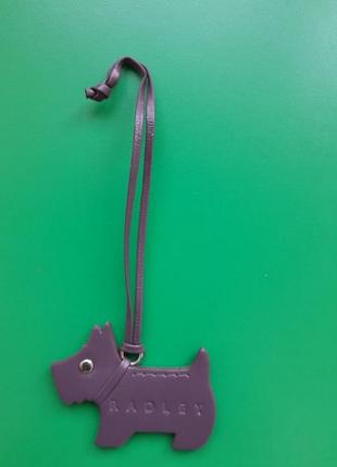 Кожаный брелок radley