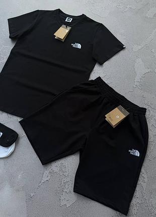 Костюм the north face +2 пары носков в подарок