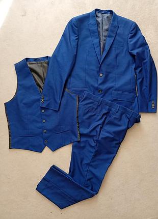 Брендовый костюм "тройка" river island.