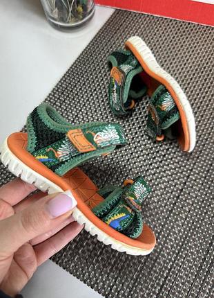 Оригинальные сандалии clarks