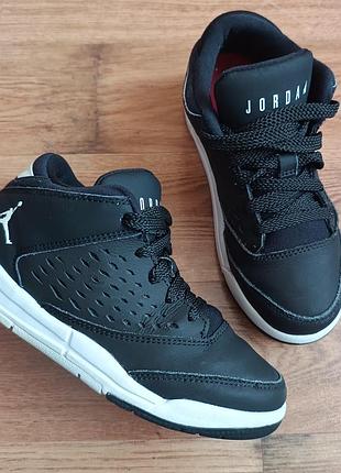 Оригинальные jordan р30 длина стельки по факту 19.5см