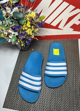 Оригінальні шльопанці adidas