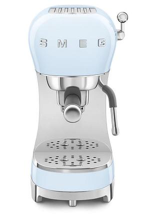 Кофеварка эспрессо smeg (ecf02pbeu) retro style 50's - светло-голубой
