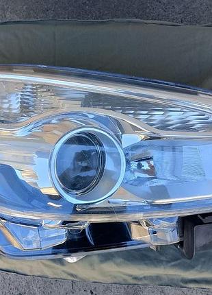 Фара передня права ксенон nissan qashqai j10 2010-2013 26010 br60a