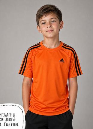 Adidas футболка 9-10 років