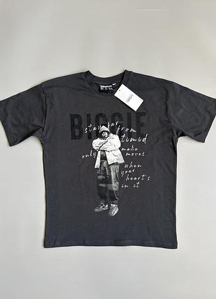 Футболка с графикой легендарного biggie smalls