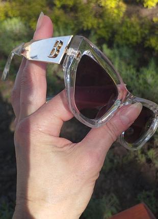 Срочно ! фиолетовые солнцезащитные очки burberry cat eye в прозрачной оправе
