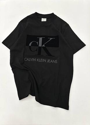Чоловіча футболка calvin klein