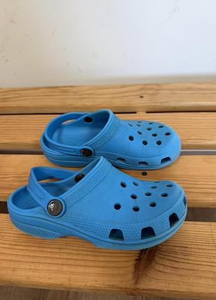 Сабо crocs kids classic clog blue bolt с13 30 31 крокси тапочки